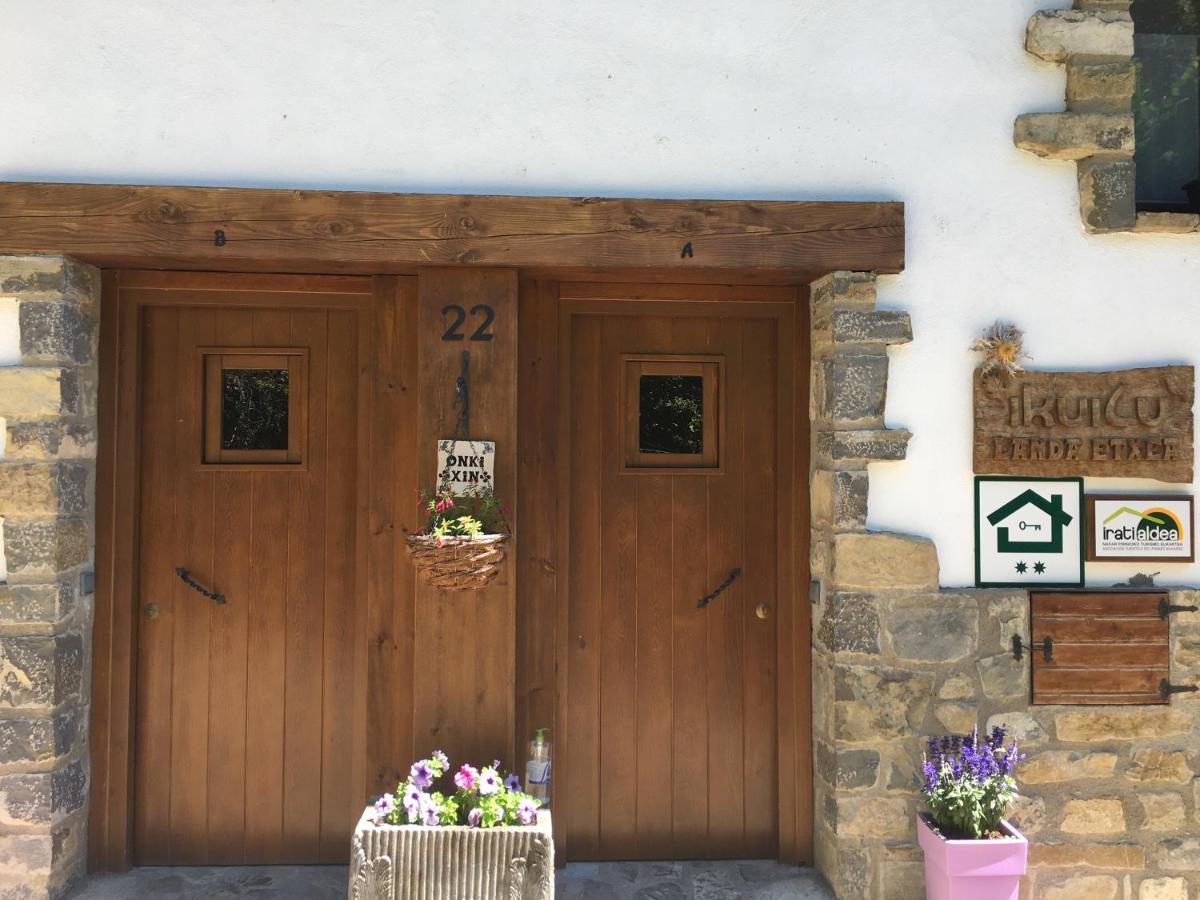 Apartamento Ikuilu Ochagavia-Selva De Irati Exterior foto